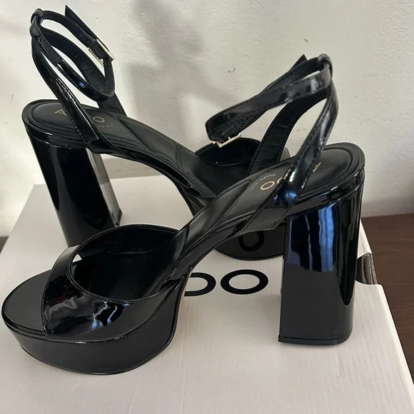Aldo Glossy Black Heeled Sandals - Picture 2 of 10